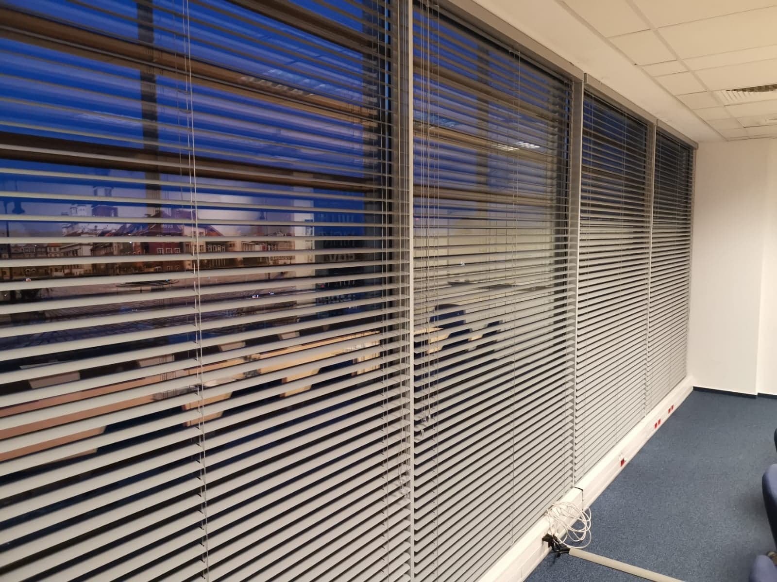 Żaluzje biurowe w Poznaniu- Rolety Poznańskie